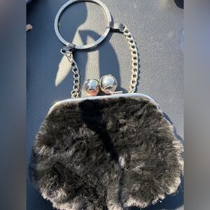 Faux Fur Kiss-Lock Chain Shoulder Bag - Black